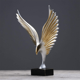 Winged Wonders Showpiece