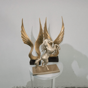 Stylish Diamond Cut Horse Showpiece