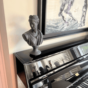 Grandeur Lady Statue Showpiece