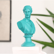 Grandeur Lady Statue Showpiece